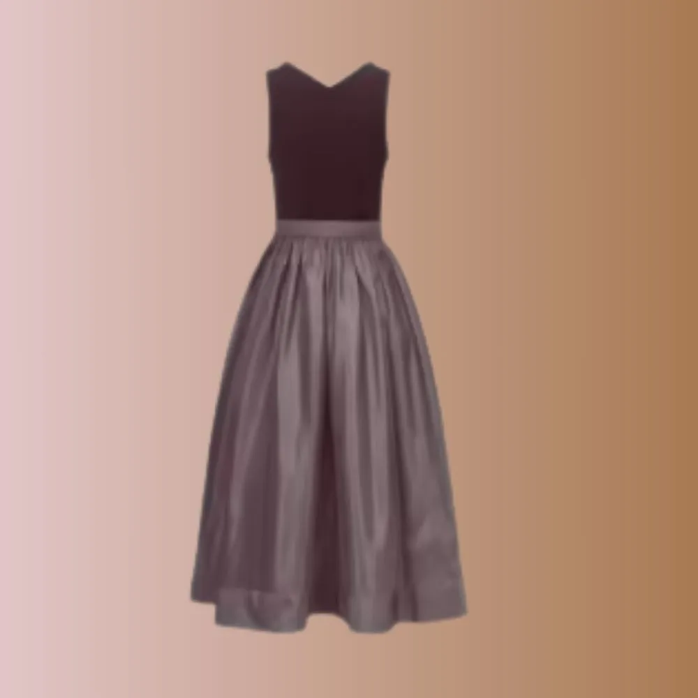 Brown Velvet Dirndl Dresses | Luxe Autumn Styles - Image 2