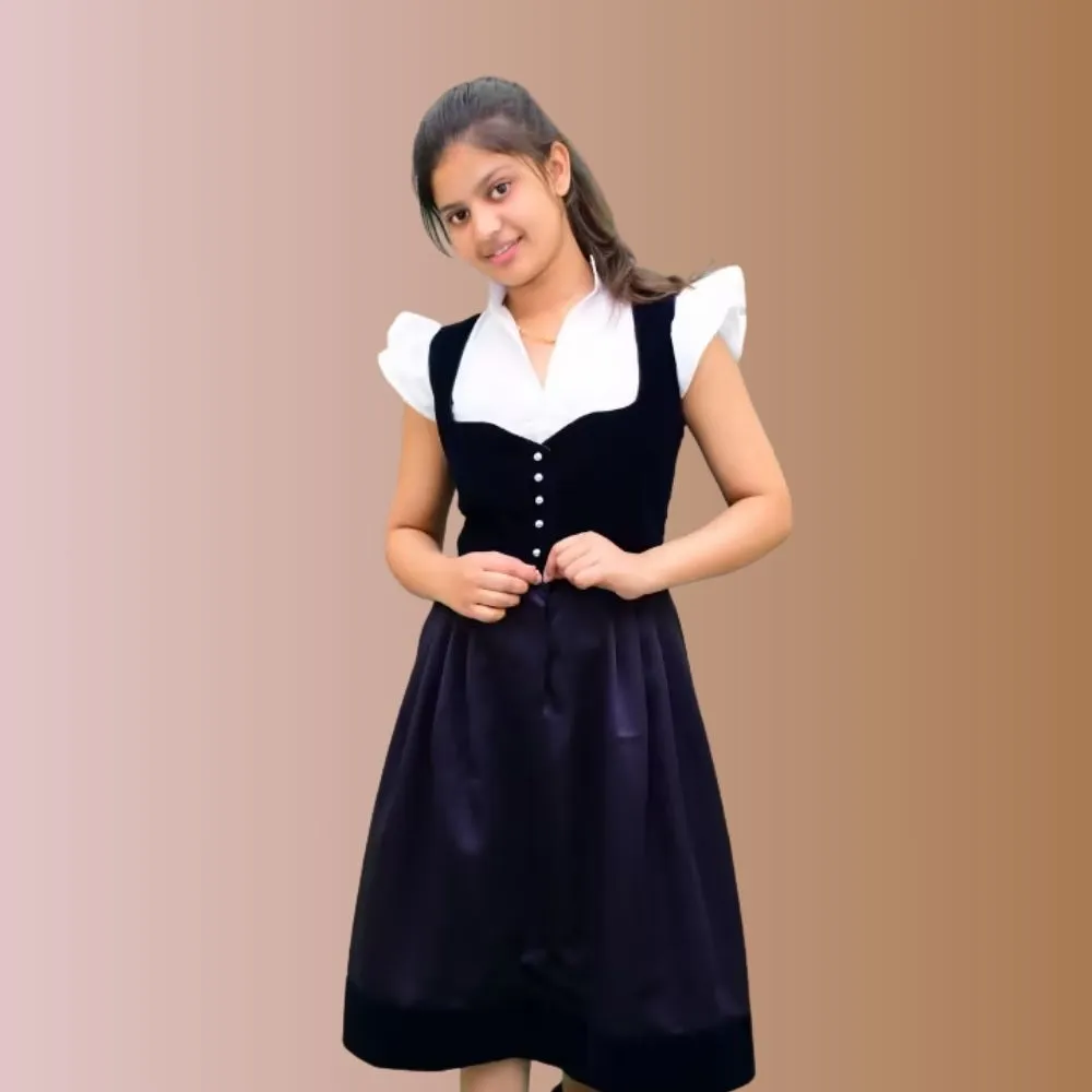 Oktoberfest Dirndl | Authentic Bavarian DressOktoberfest Dirndl | Authentic Bavarian Dress