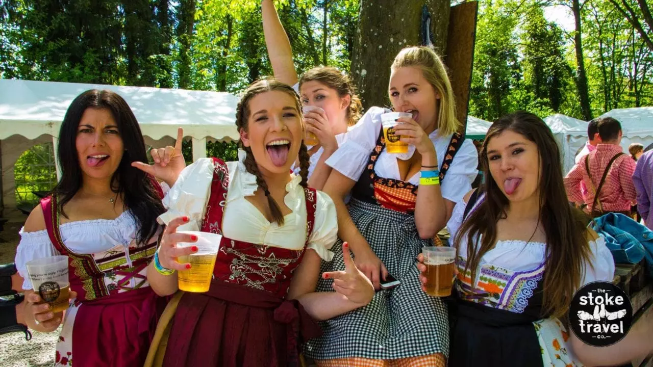 oktoberfest party dirndl 1280x720 1